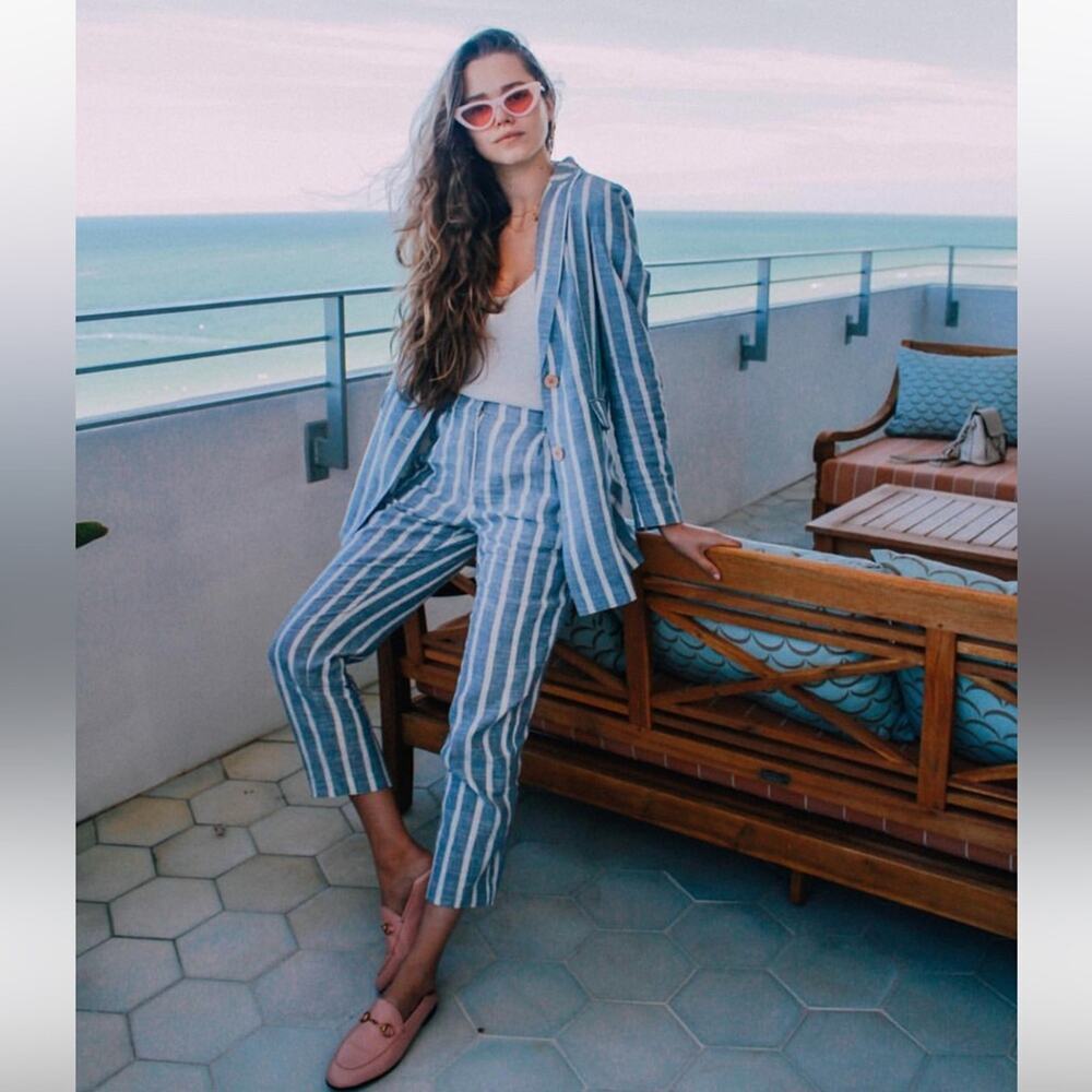 Mango Stripe Double Breasted Relaxed Blazer size XS never worn!